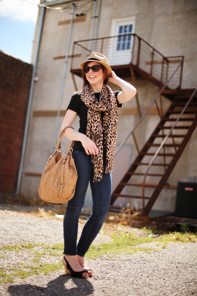 Modest Momma Style: Leopard Scarf & Fedora